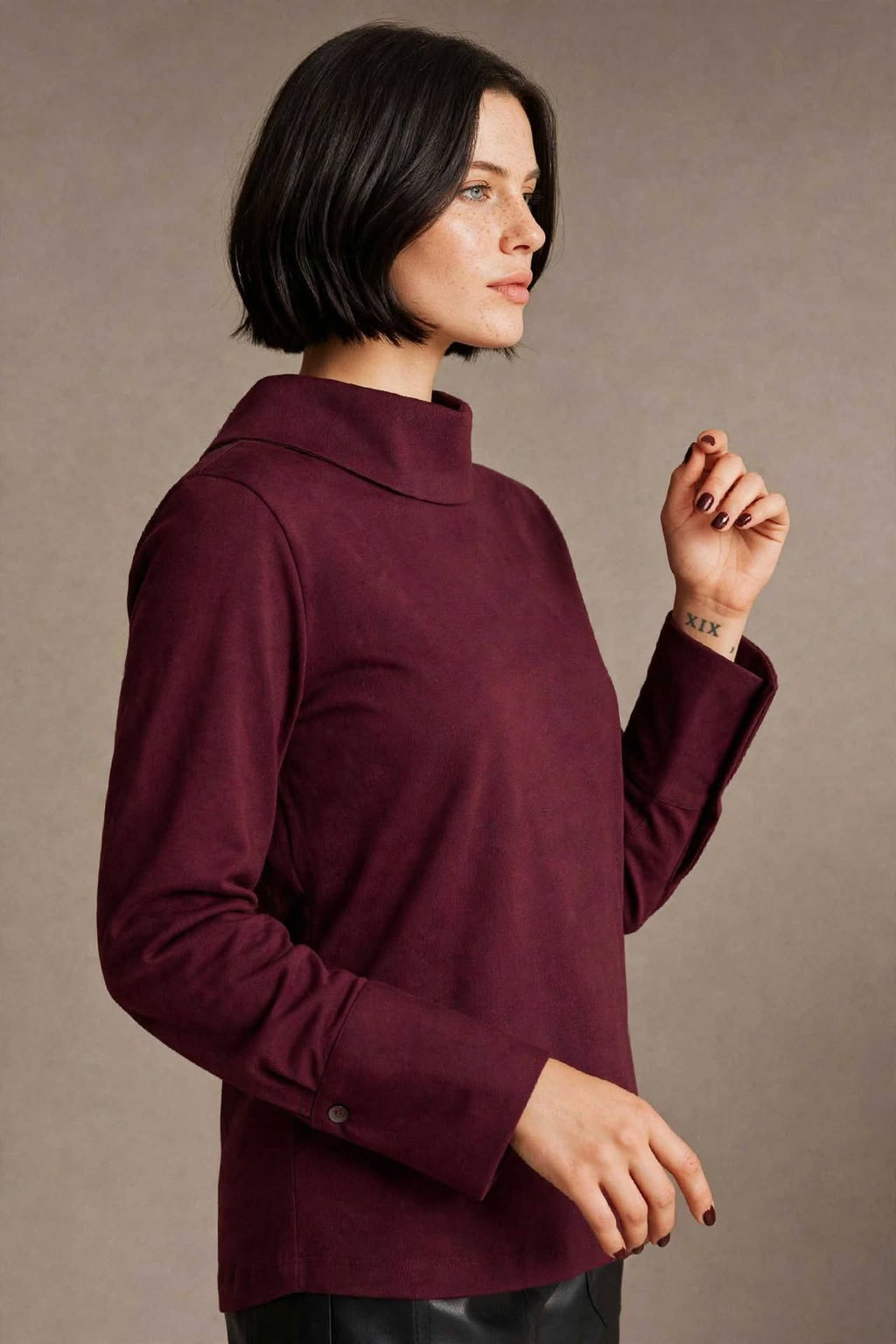 Camicia 100% Cotone Collo a Sciarpa e Colletto Punta -