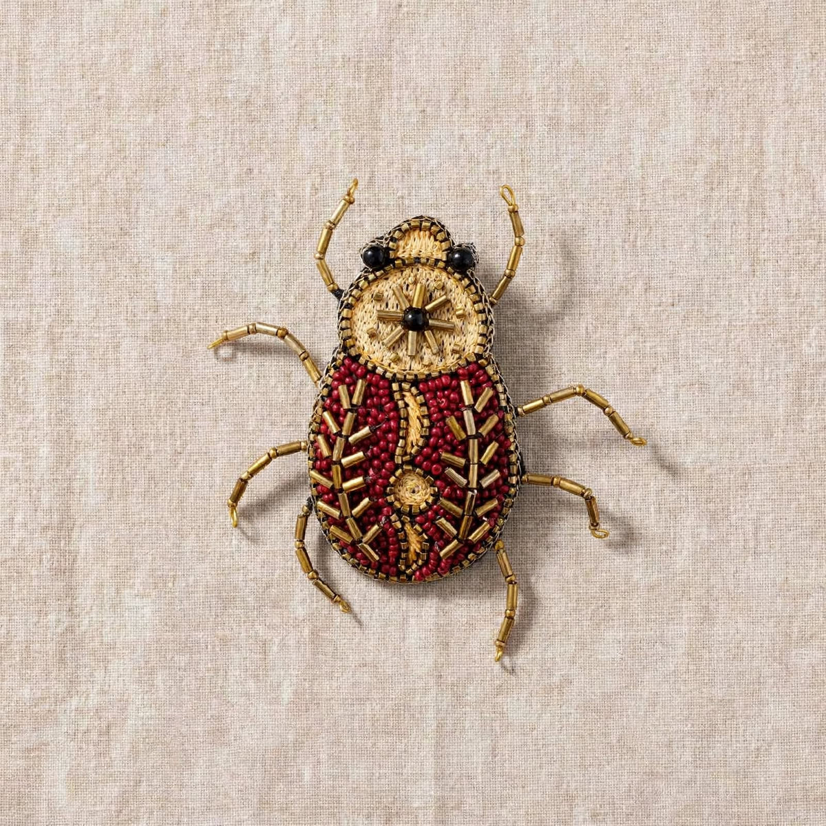 Spilla Scarabeo Bordeaux - Spilla Insetto Ricamata Bordeaux e Oro | BORDEAUX Beetle -