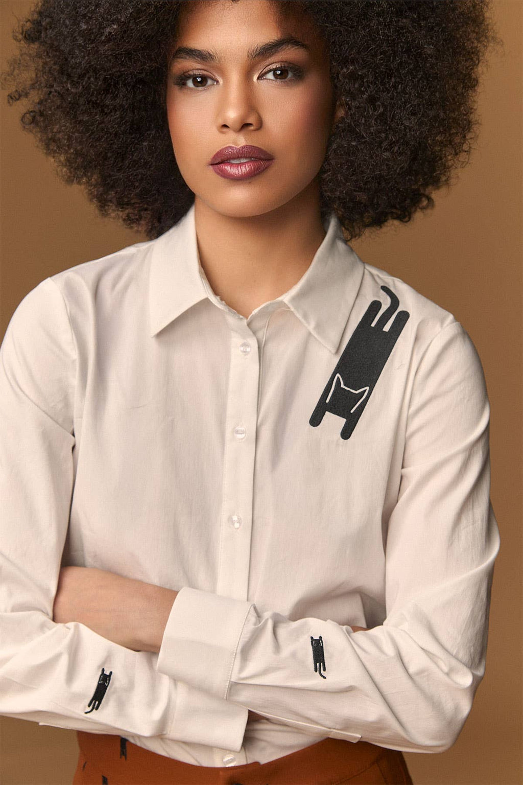 Moggie shirt: Blank