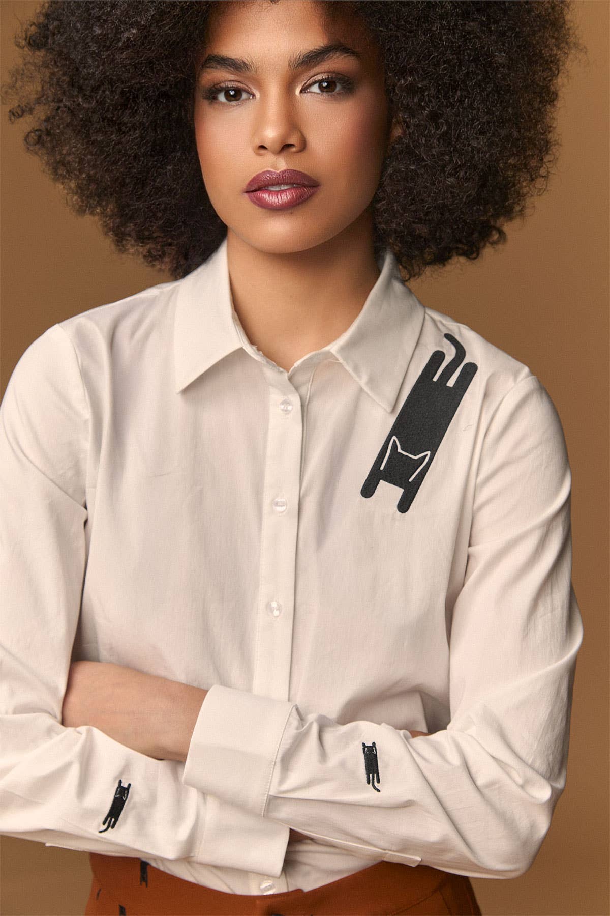 Moggie shirt: Blank