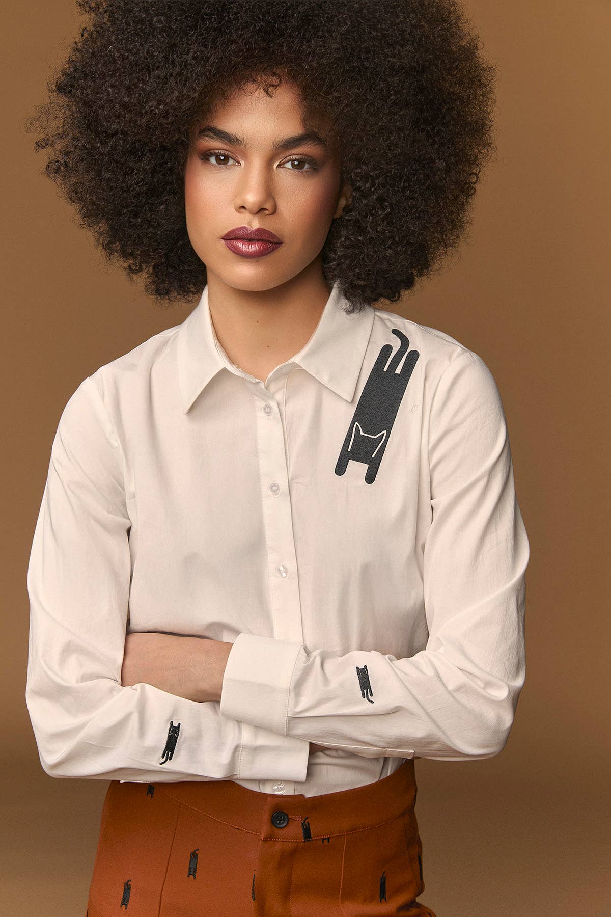 Moggie shirt: Blank