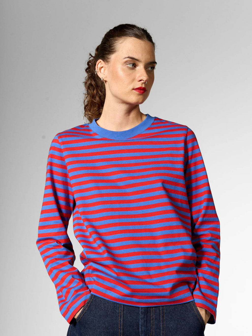 Maglia a maniche lunghe a righe in cotone biologico