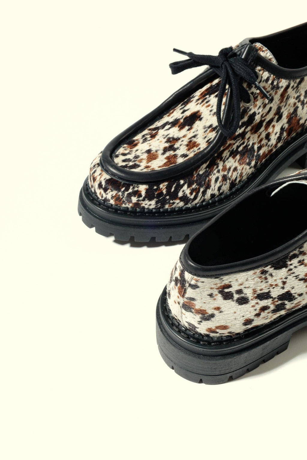 ODDA STAMPA MUCCA - Scarpe Wallabee con Suola Spessa