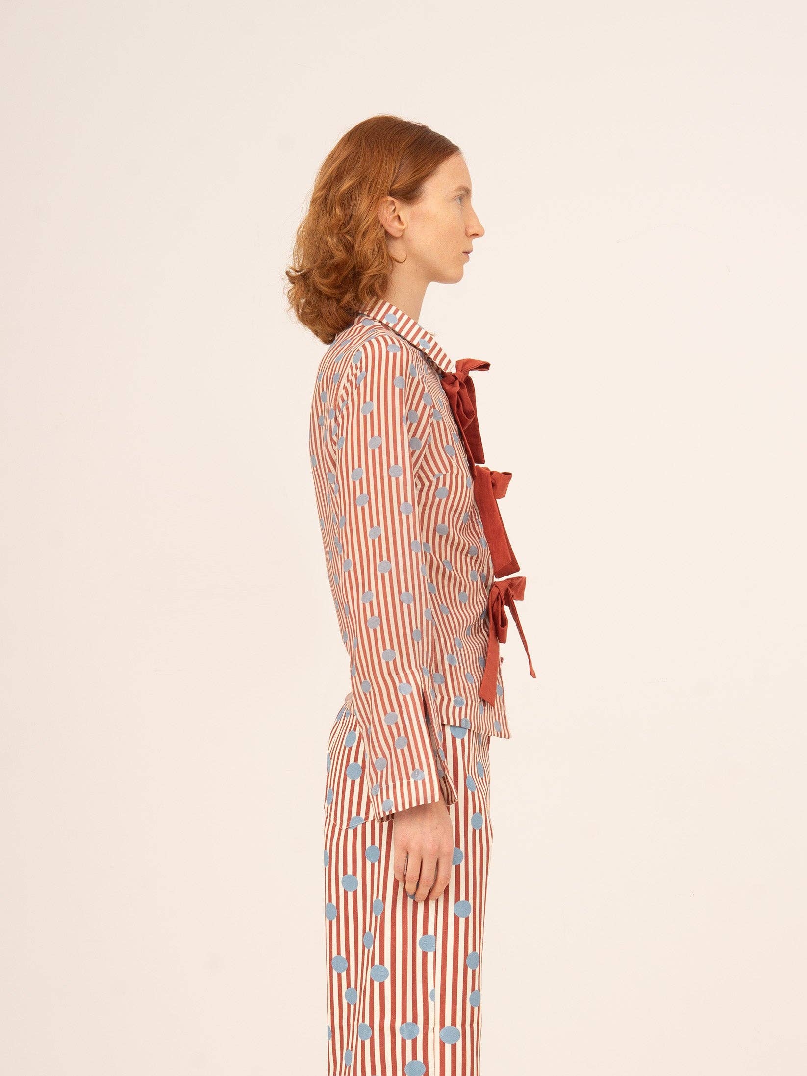 Maglietta a righe rosse