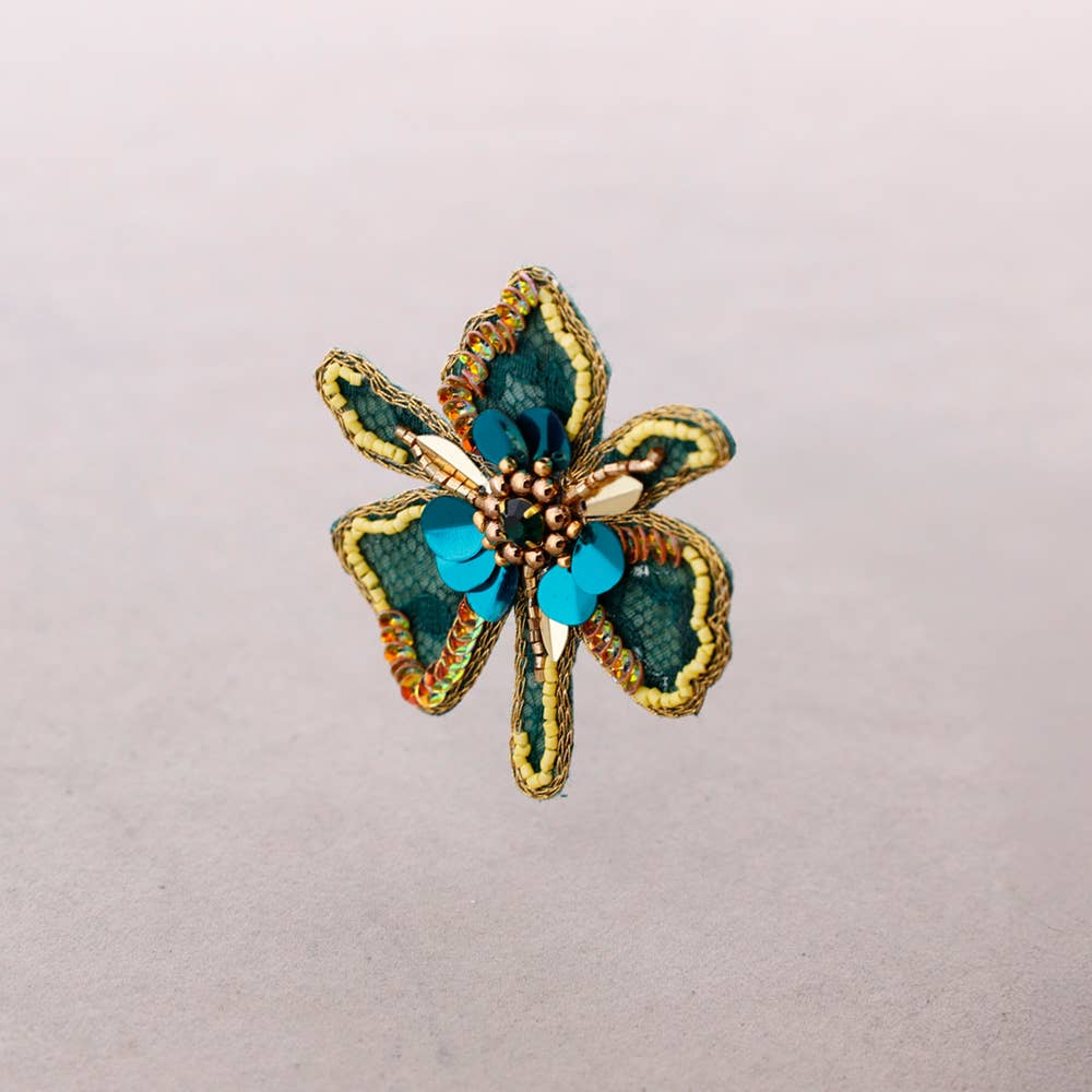 Orecchini Fiore Ricamato Paillettes: Verde