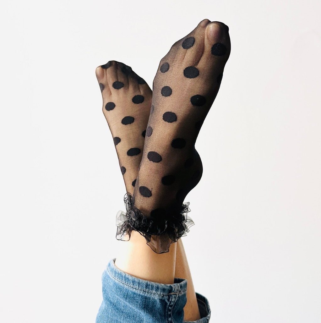 Calzini alla caviglia Serena con pois trasparenti e volant