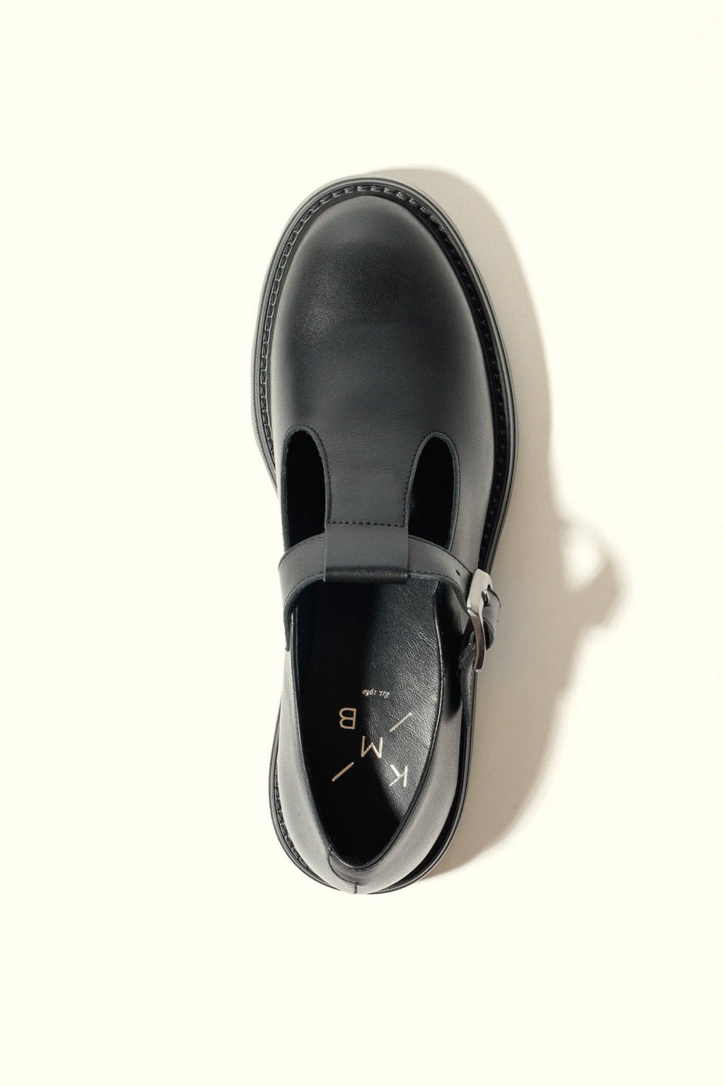 SALOME BLACK – Scarpe in pelle a T-bar extra leggere