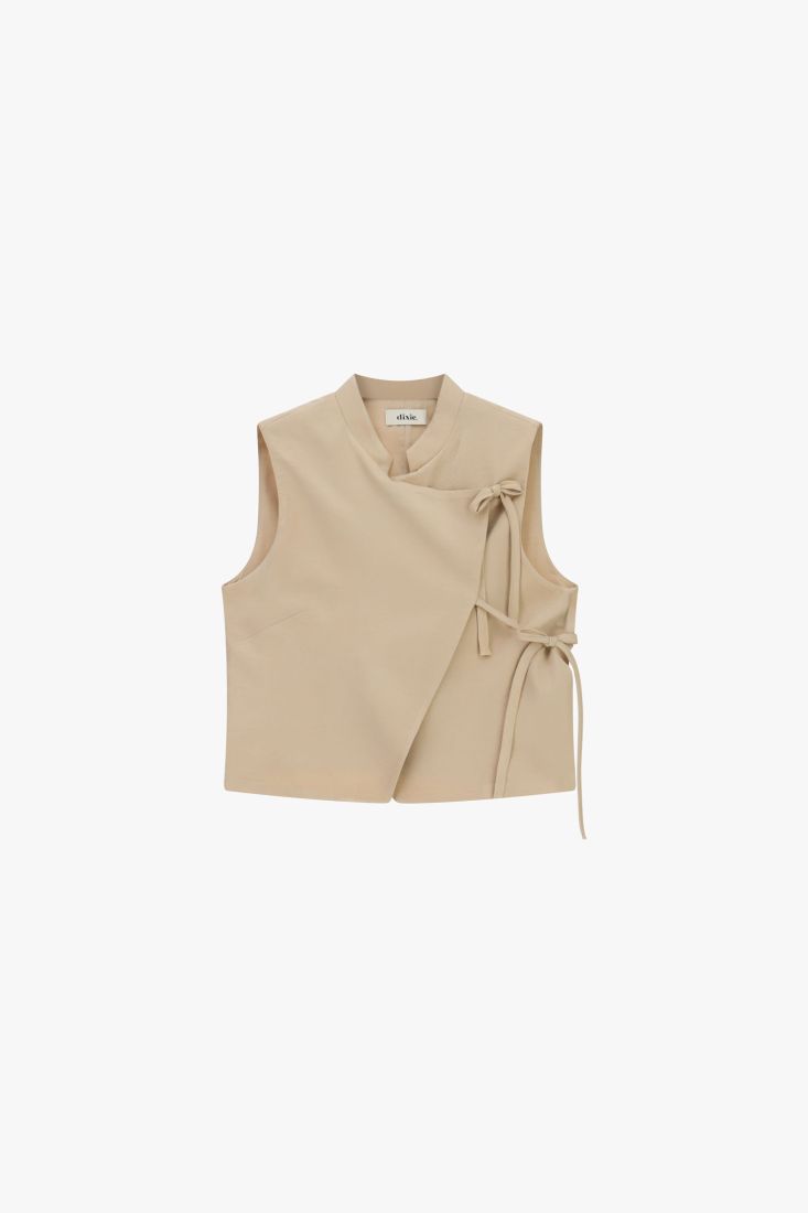 Gilet con collo alla coreana e allacciatura laterale