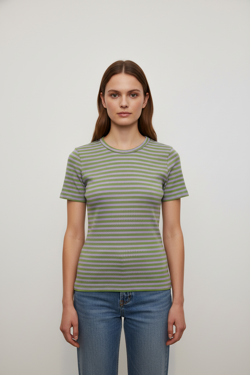 T-shirt viola e verde a costine