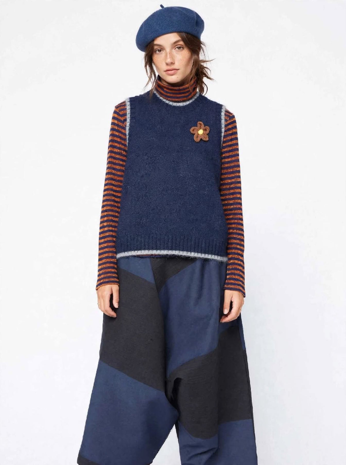 GILET FLEUR - Gilet in Maglia Morbida con Fiore