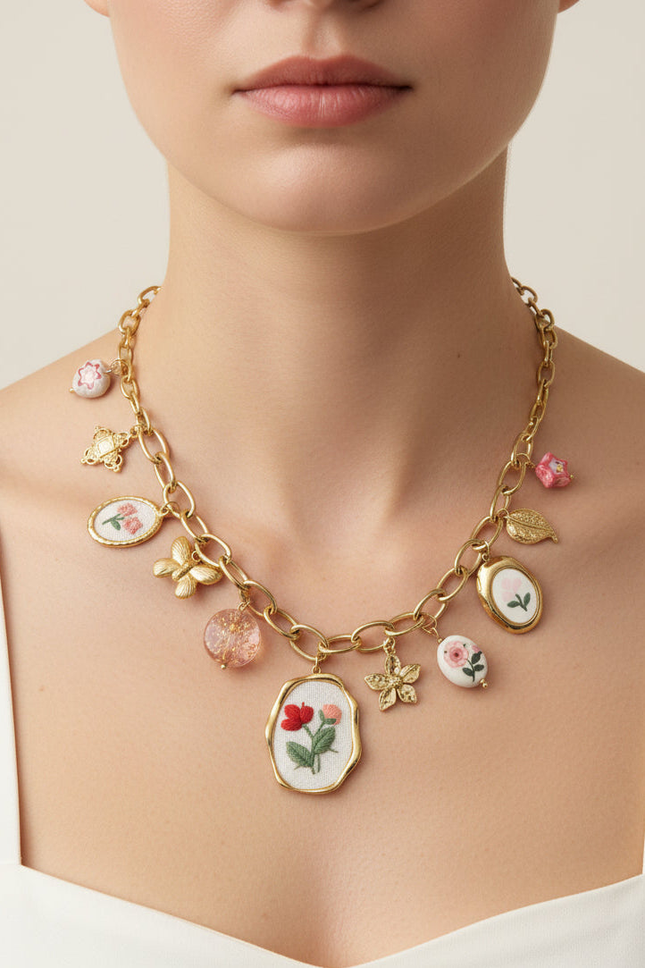Collana " Mariè" con ciondoli