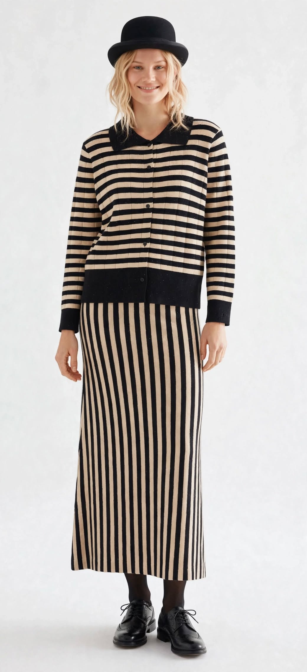 Gonna Midi a Righe Nere e Beige in Maglia Lurex
