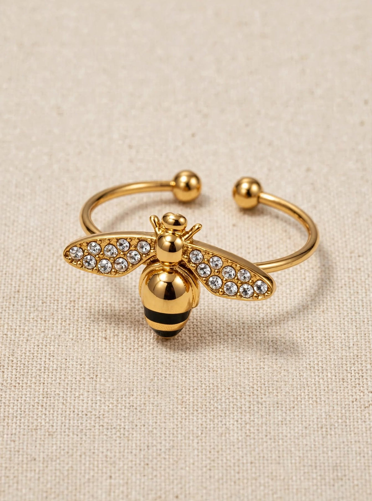 BEE RING - Piccola ape, grande carattere.