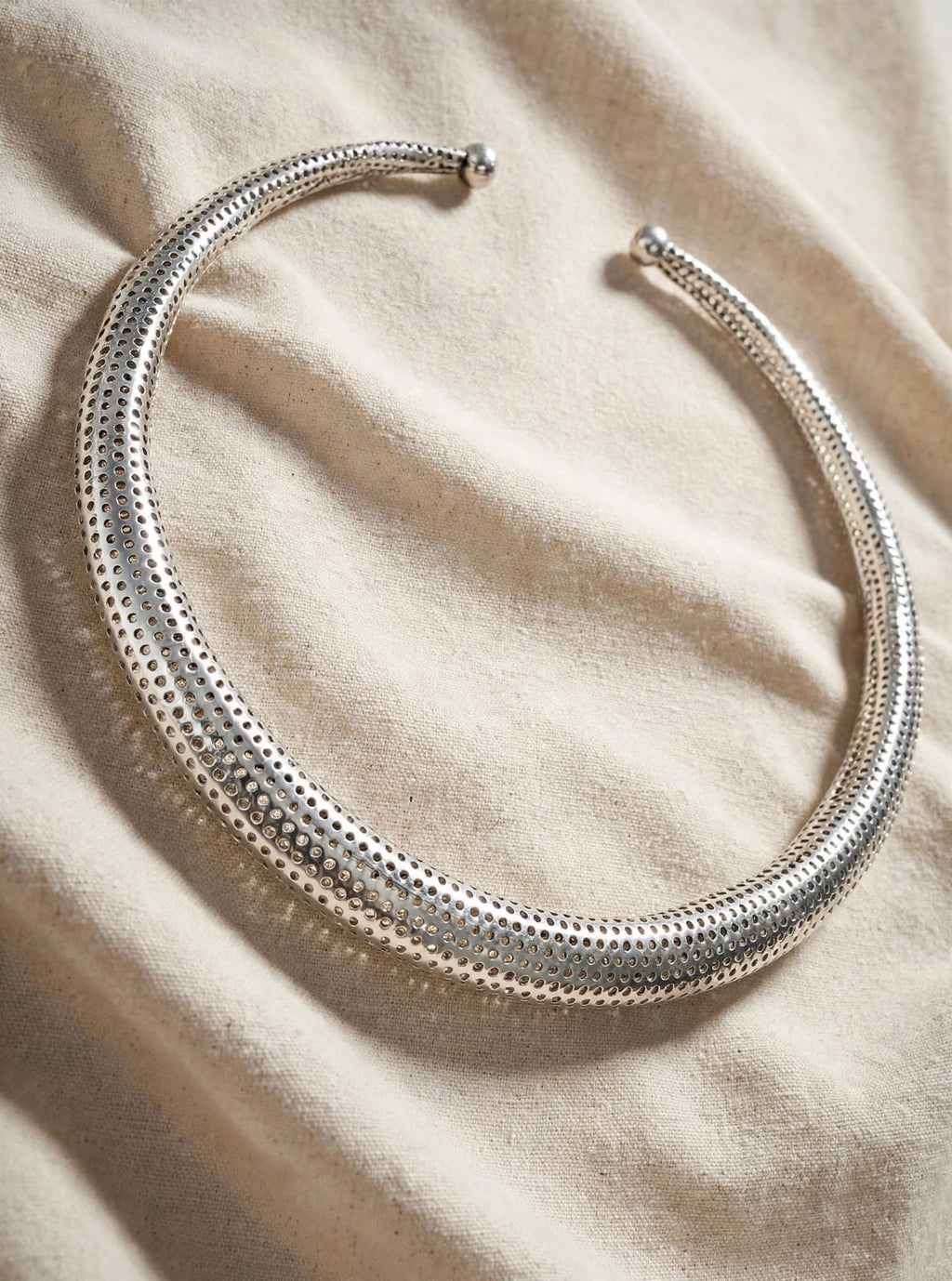Choker Rigida Traforata - Placcata Argento -