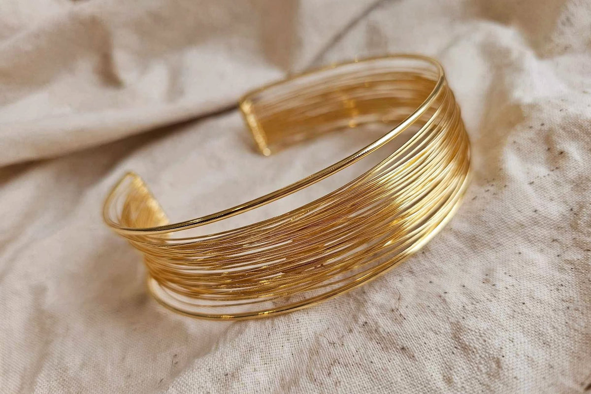 Choker Onde — l'oro che si muove