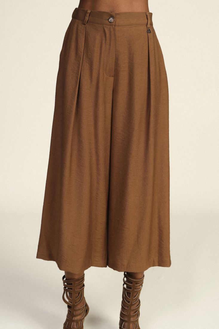 Palazzo cropped trousers with pleats and pockets