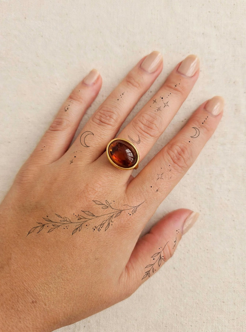 ANELLO OTTONE DORATO PIETRA AMBRA OVALE