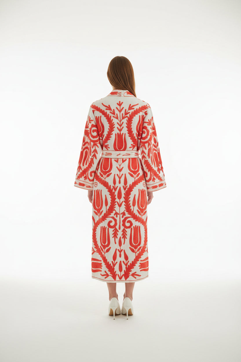 Kimono lungo ricamato a mano