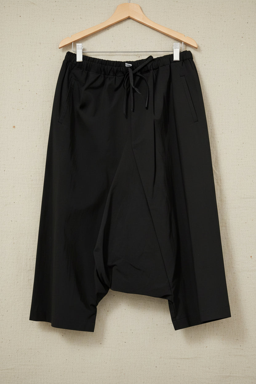 Pantalone nero cavallo basso