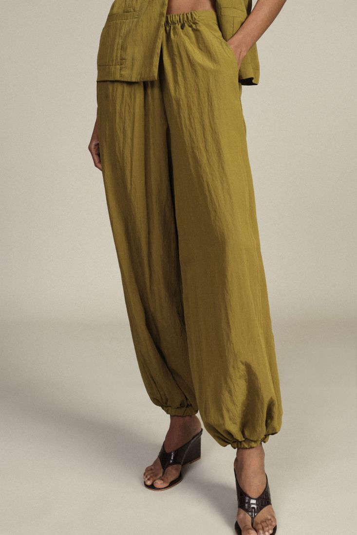 Trousers palazzo ampi con fondo elasticizzato
