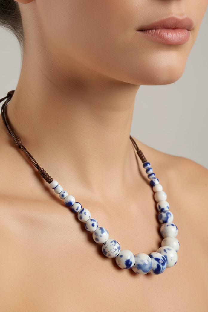 Collana " Terry "  in ceramica bianca blu