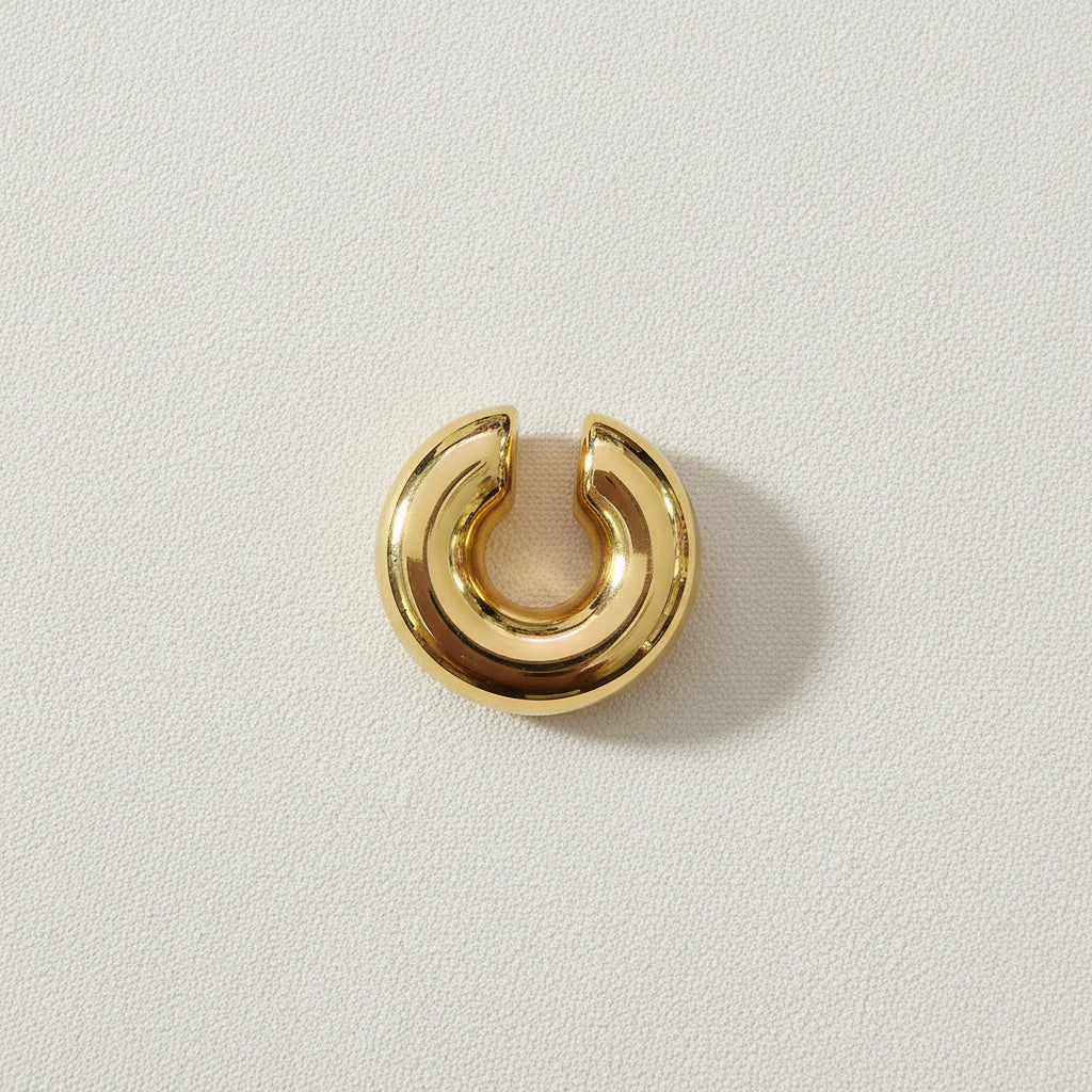 Ear cuff " C " dorato  maxi
