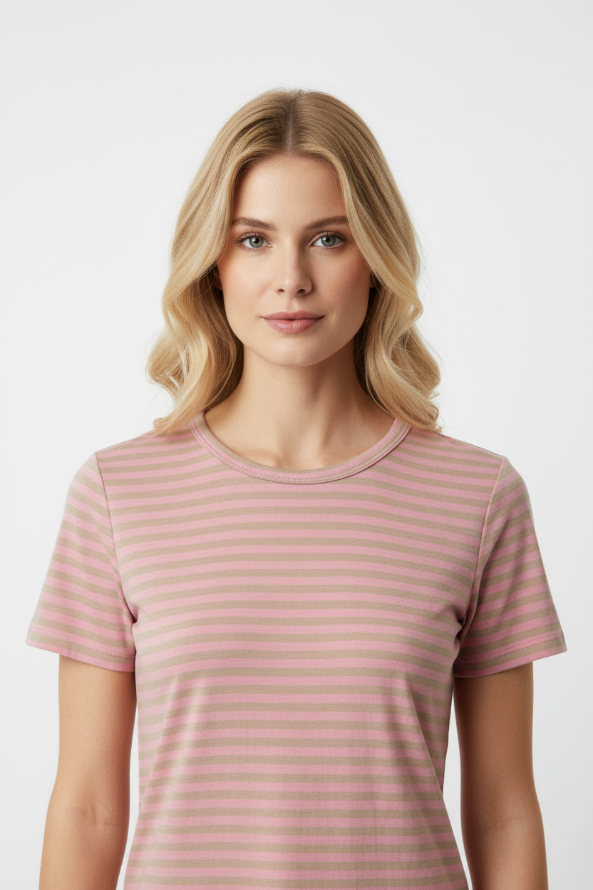 T-shirt rosa e sabbia a costine