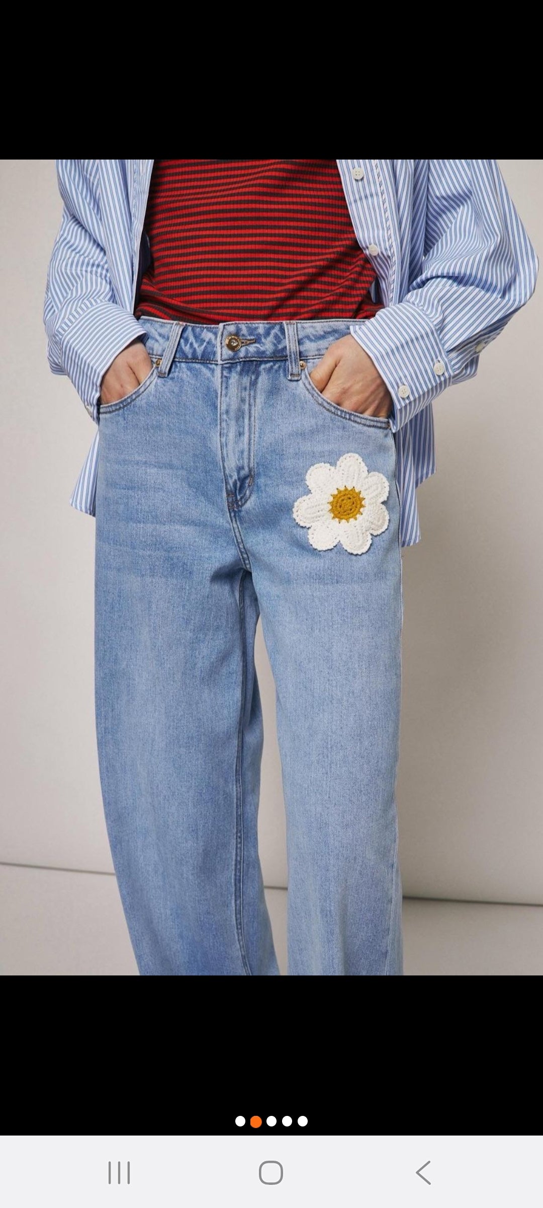 Jeans fiore ricamato