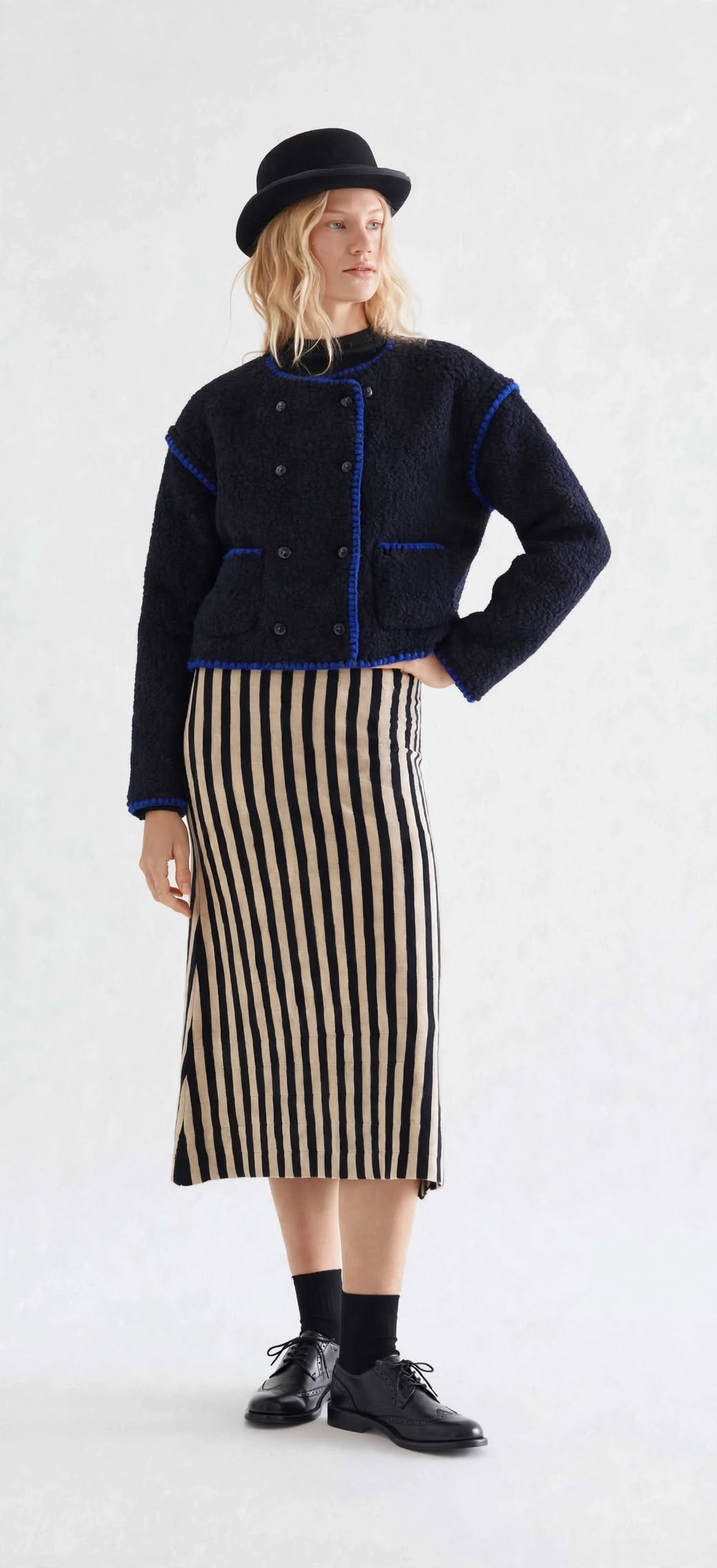 Giacca bouclé corta doppiopetto  - Navy Blue con profili Royal Blue