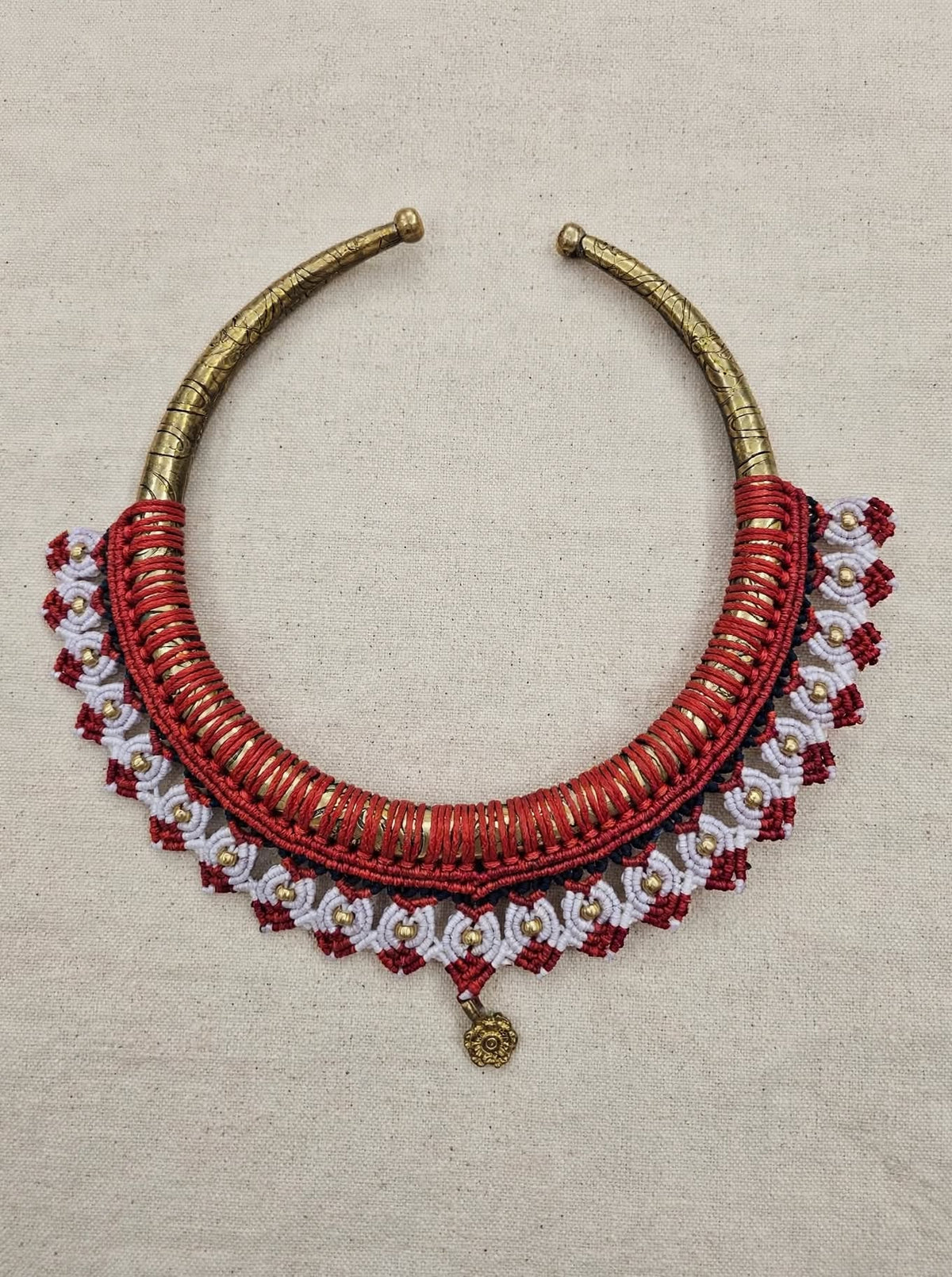 La regina rossa - Collana choker etnica fatta a mano