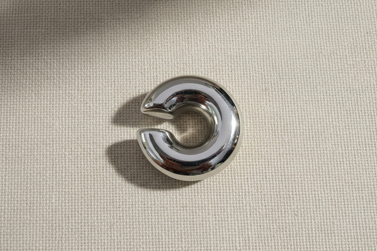 Ear cuff " C" color argento maxi