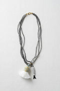 Collana bicolore grigio nero sardine nappina