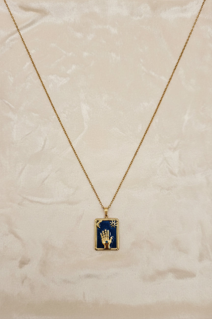 Collana mano del destino