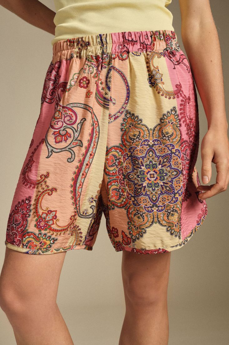 Shorts regular-fit con fantasia paisley stampa vivace
