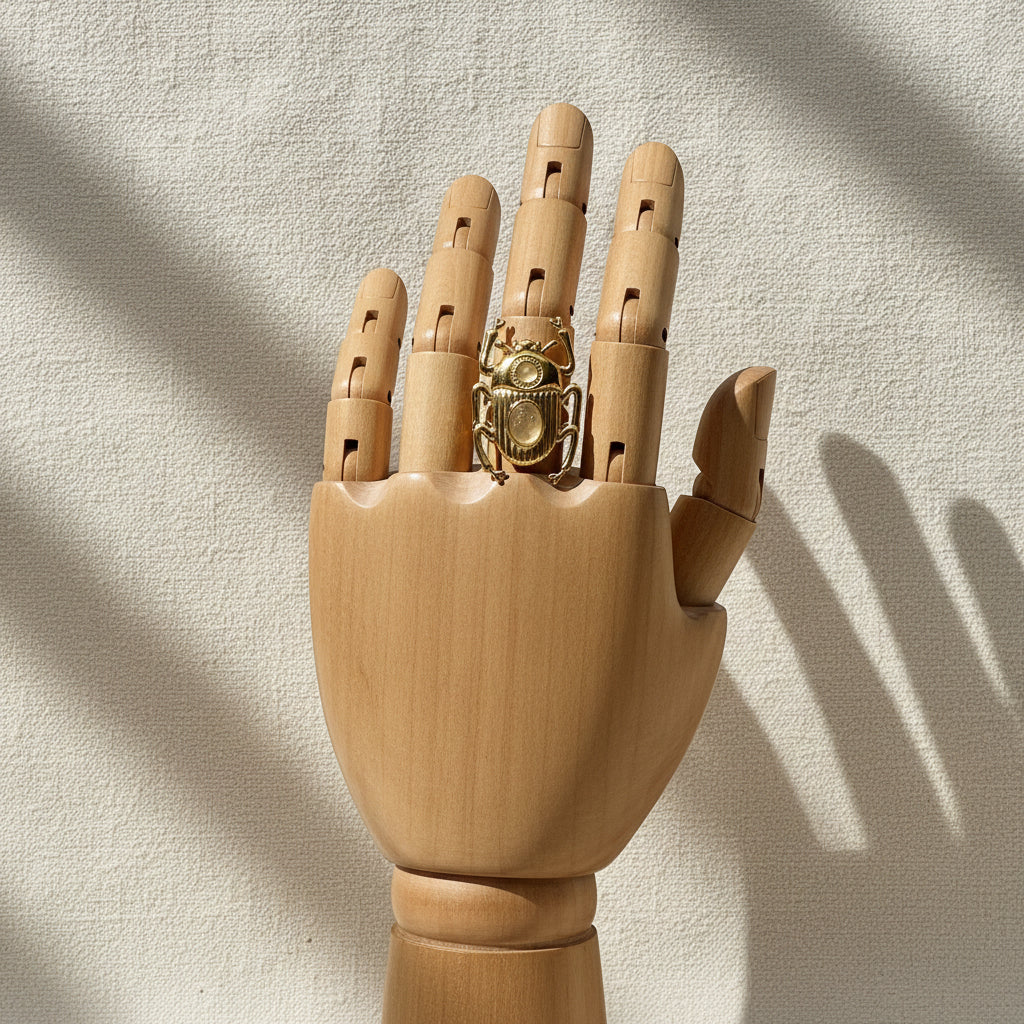 Anello " Lo Scarabeo sacro "