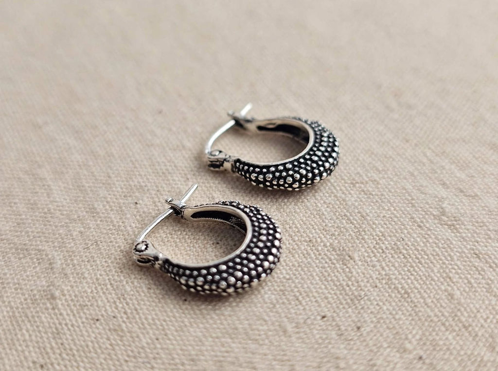 TANGIER MINI - CAVIAR HOOPS