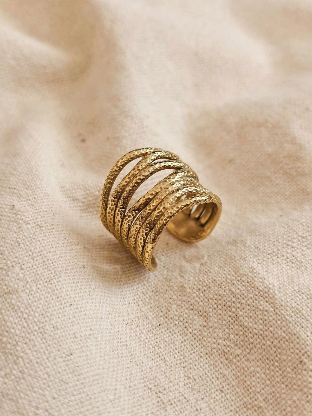 Anello Ondine - fascio di luce