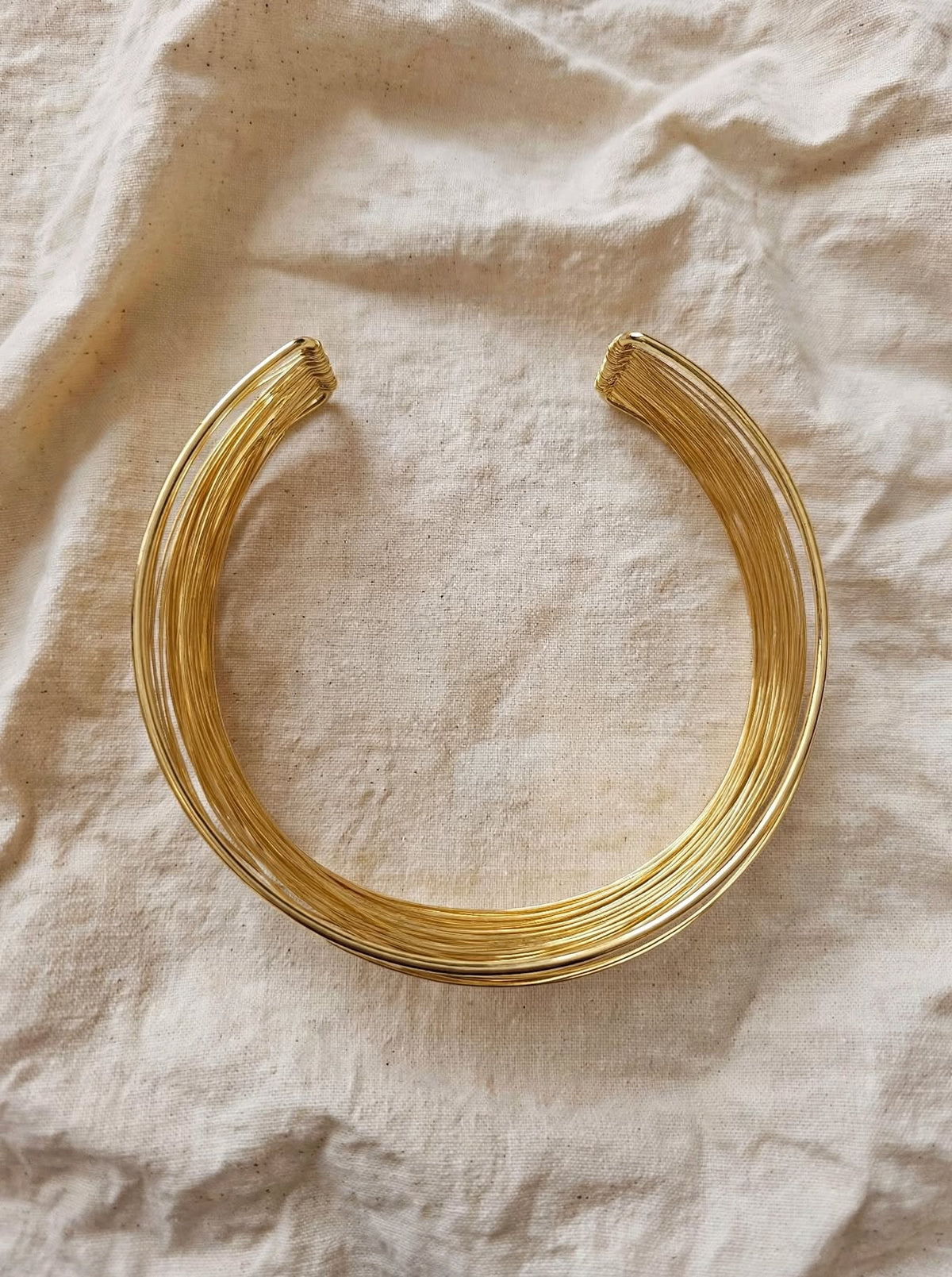 Choker Onde — l'oro che si muove