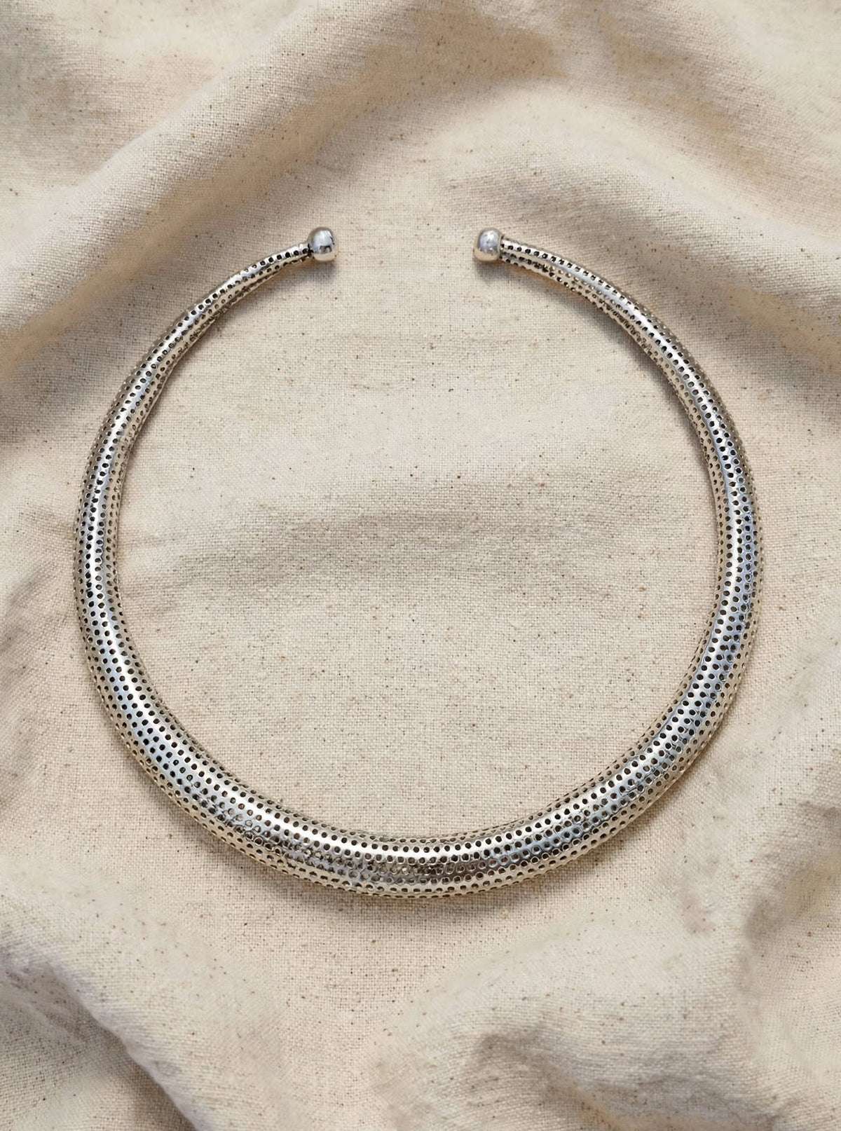 Choker Rigida Traforata - Placcata Argento -