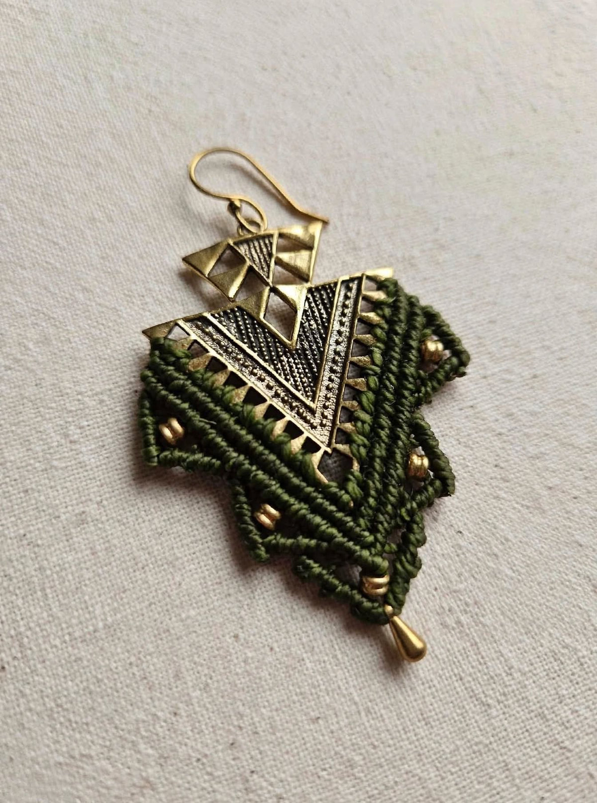 TRIBAL  verde - talismano da indossare.