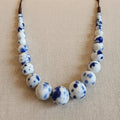 Collana " Terry "  in ceramica bianca blu