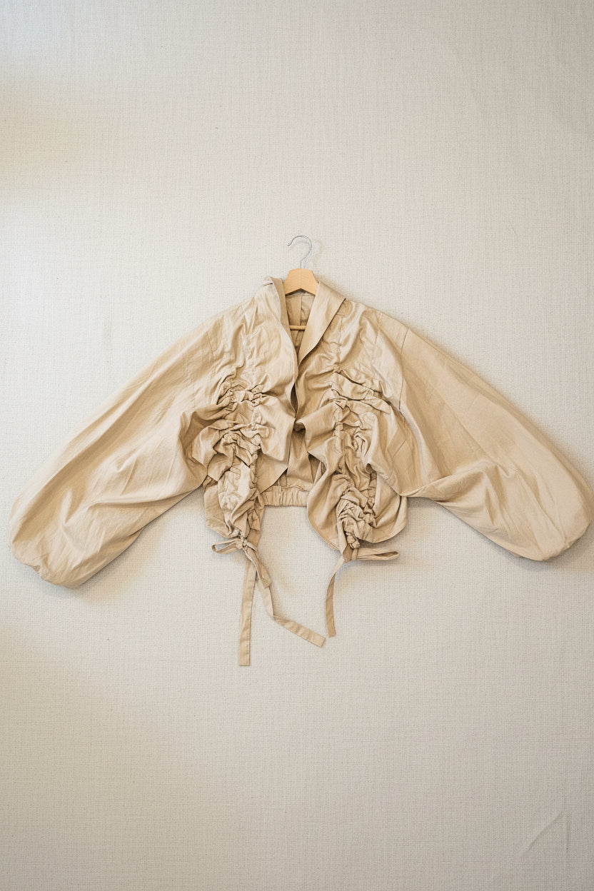 Giacca arricciata beige