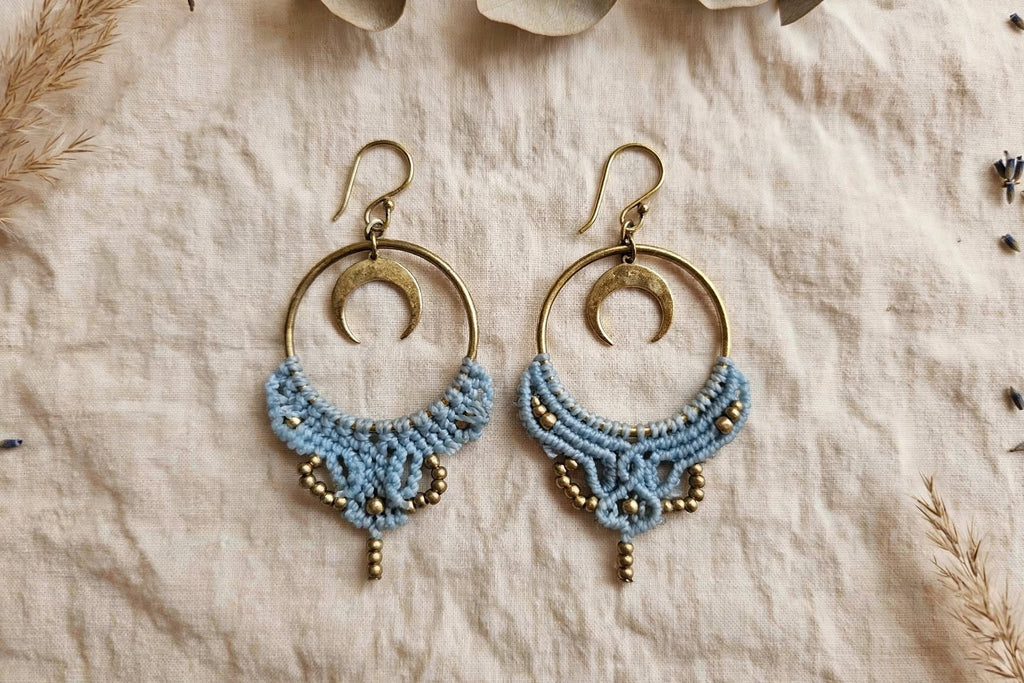 Orecchini CHANDRA LUNA - azzurro polvere 🌛