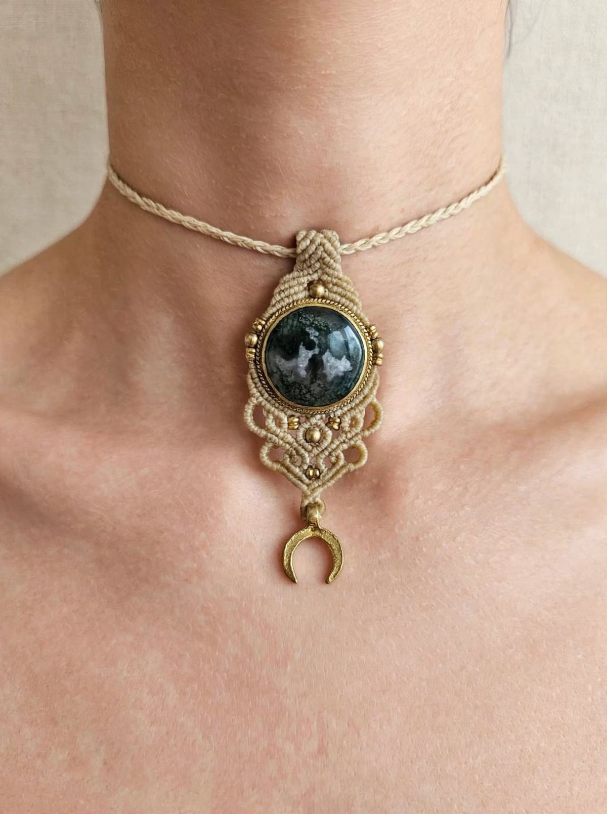 CHANDRA – Collana Luna in Agata Muschiata