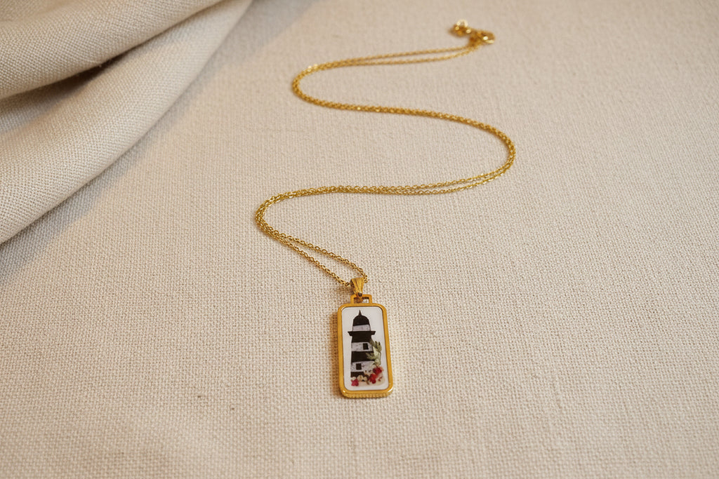 Collana " il faro "