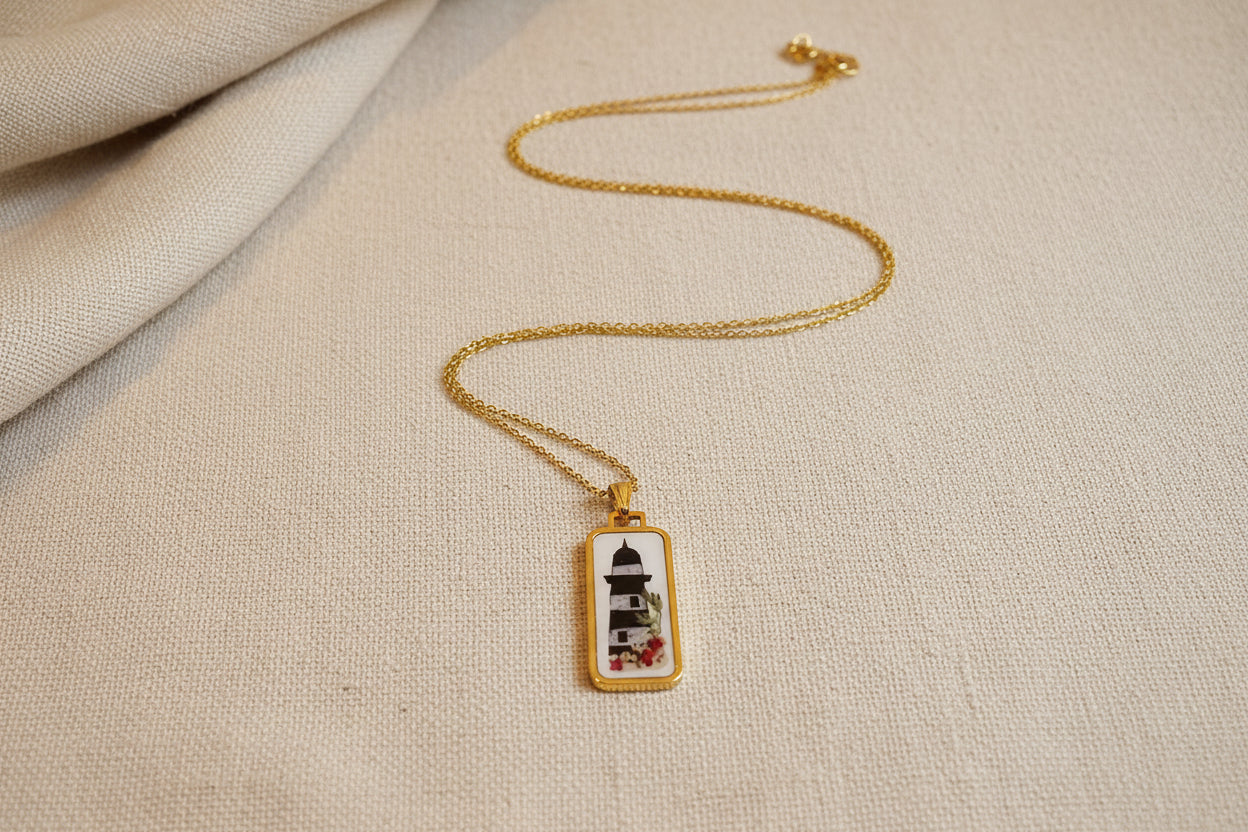 Collana " il faro "